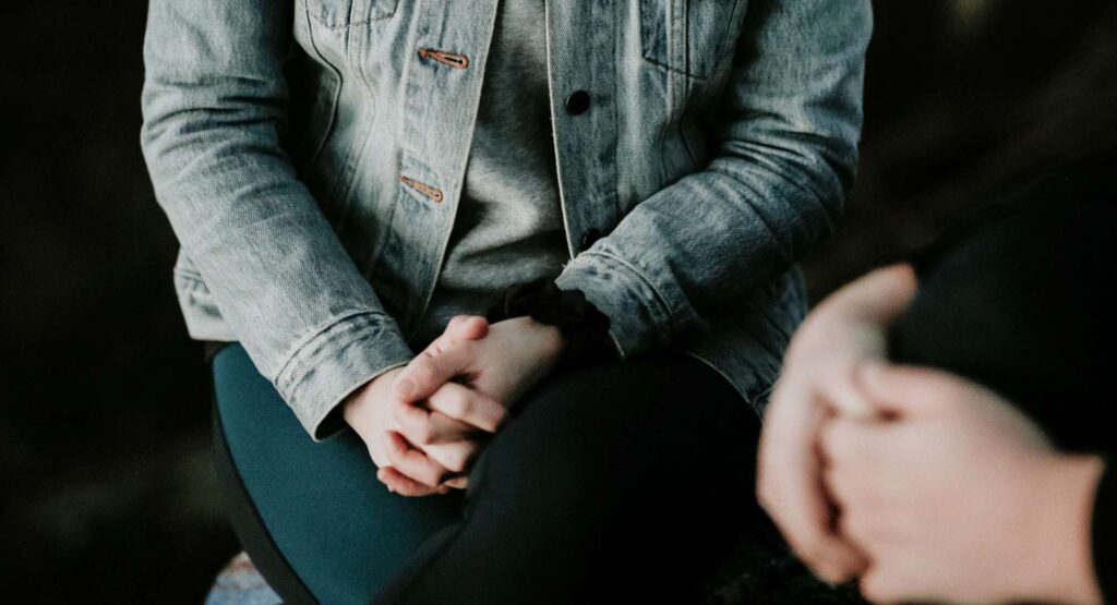 folded hands hypnotherapy cbt